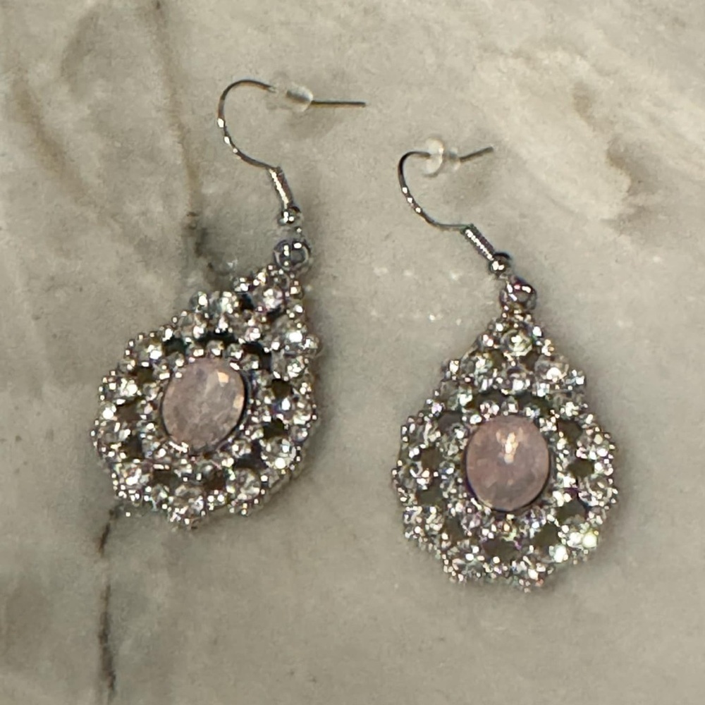 4pc pink / silver jewelry set 1 necklace 1 bracelet 2 sets earrings - Picture 3 of 5